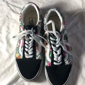 Vans tennis shoes